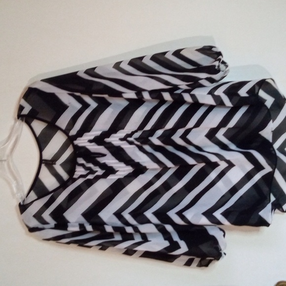 Massini Tops - Massini black and white sheer Chevron pleated blouse with lantern sleeves
